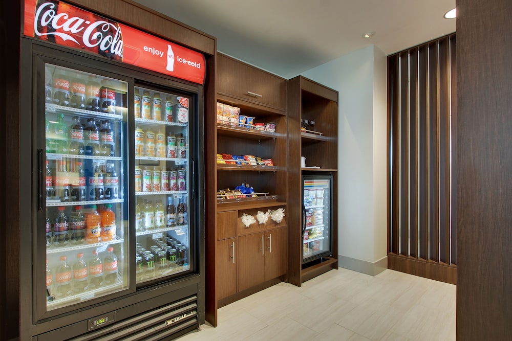 holiday inn express and suites elizabethtown north by ihg