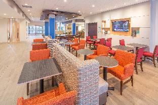 holiday inn exp and sts indianapolis nw zionsville