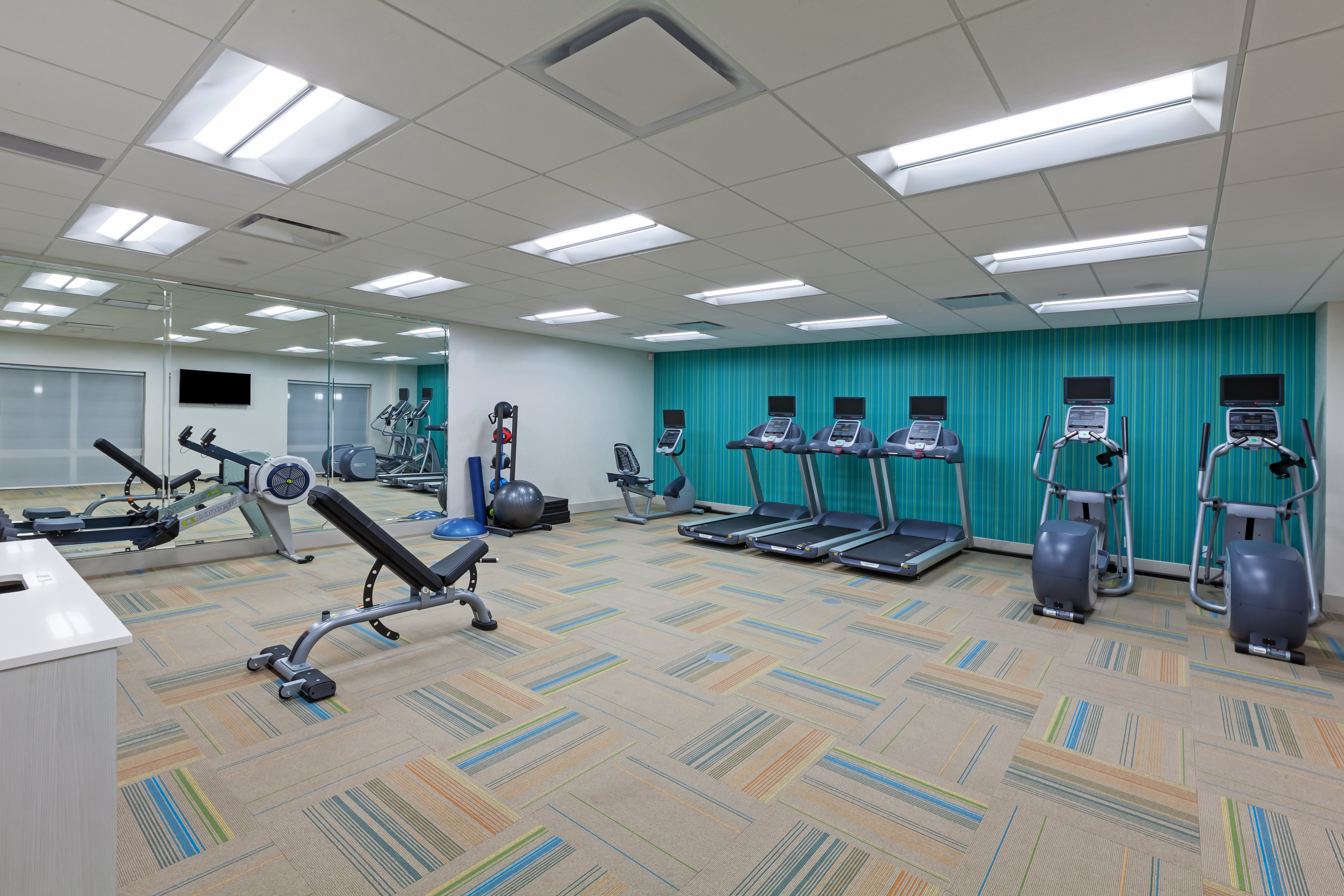 holiday inn express and suites tulsa south woodland hills