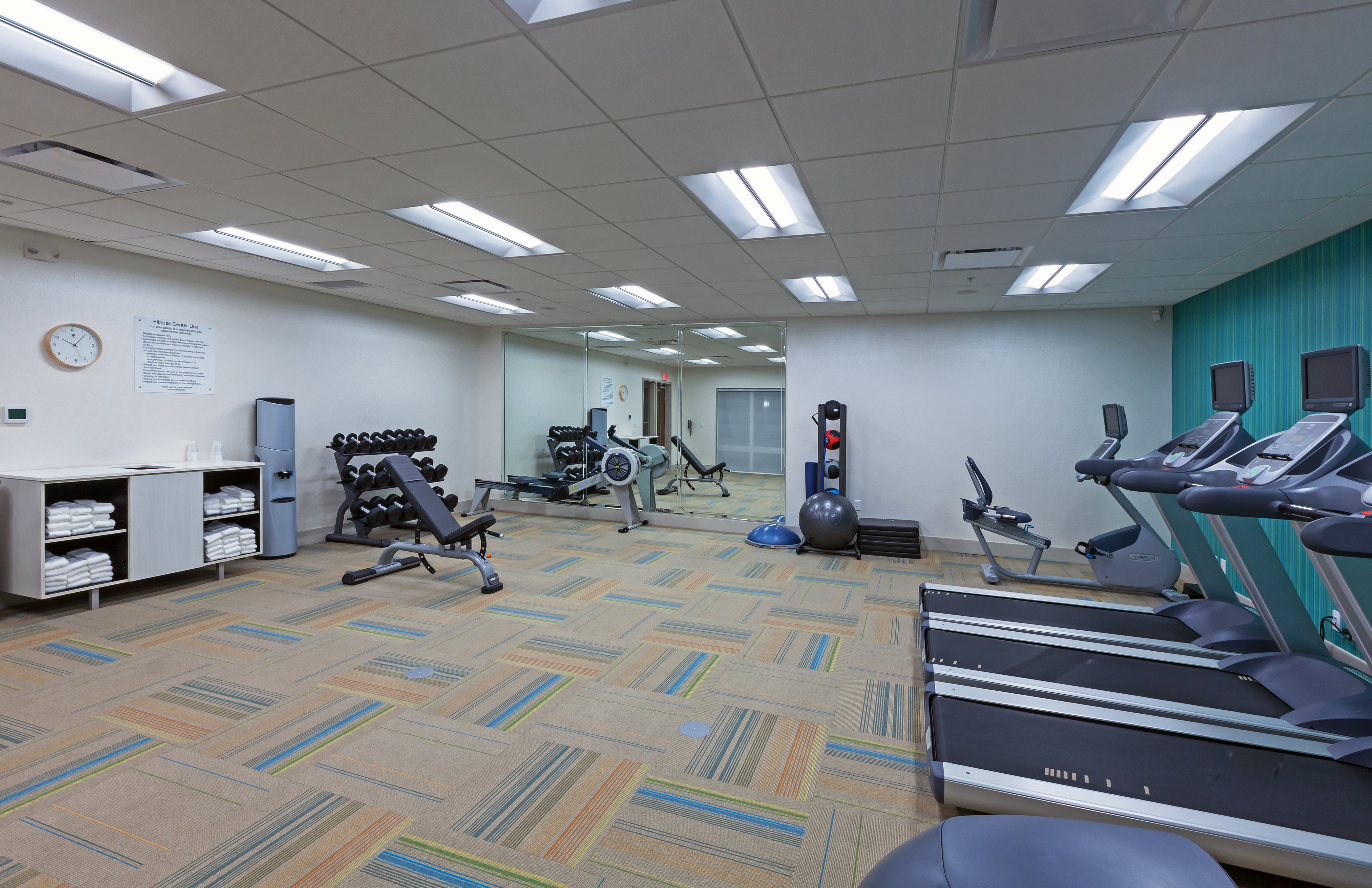 holiday inn express and suites tulsa south woodland hills