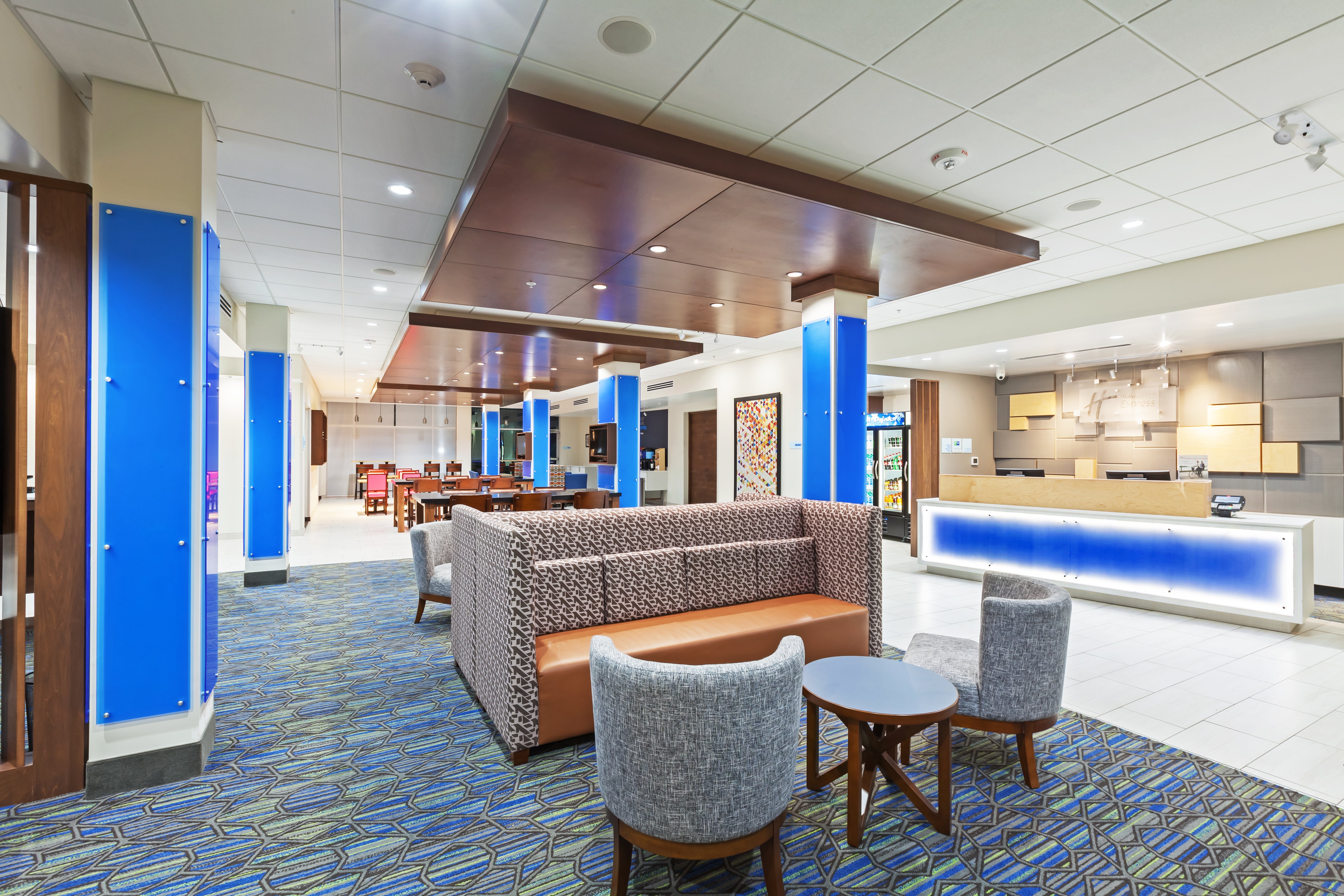 holiday inn express and suites tulsa south woodland hills