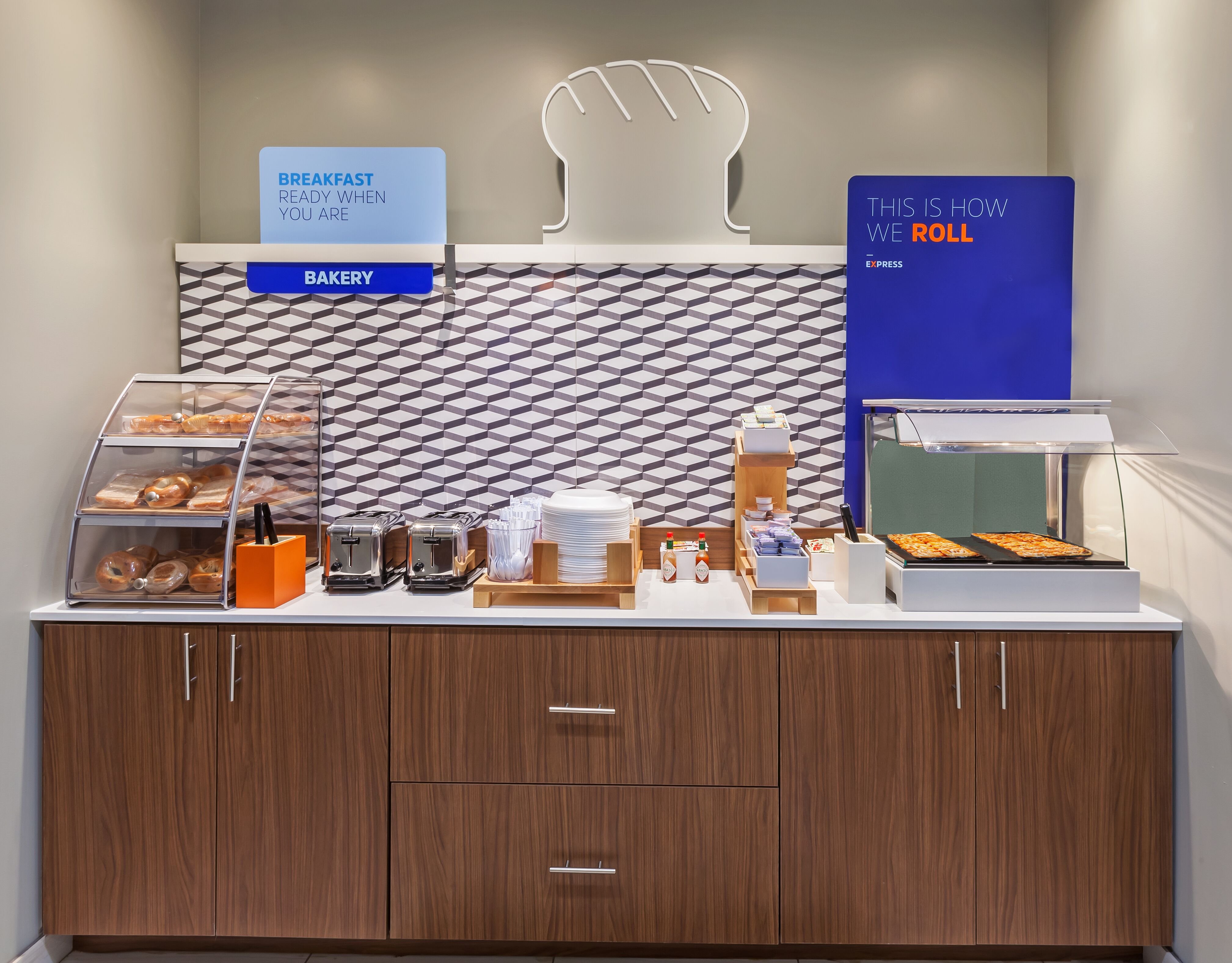 holiday inn express and suites tulsa south woodland hills