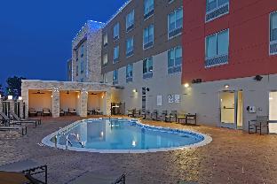 holiday inn express and suites tulsa south woodland hills