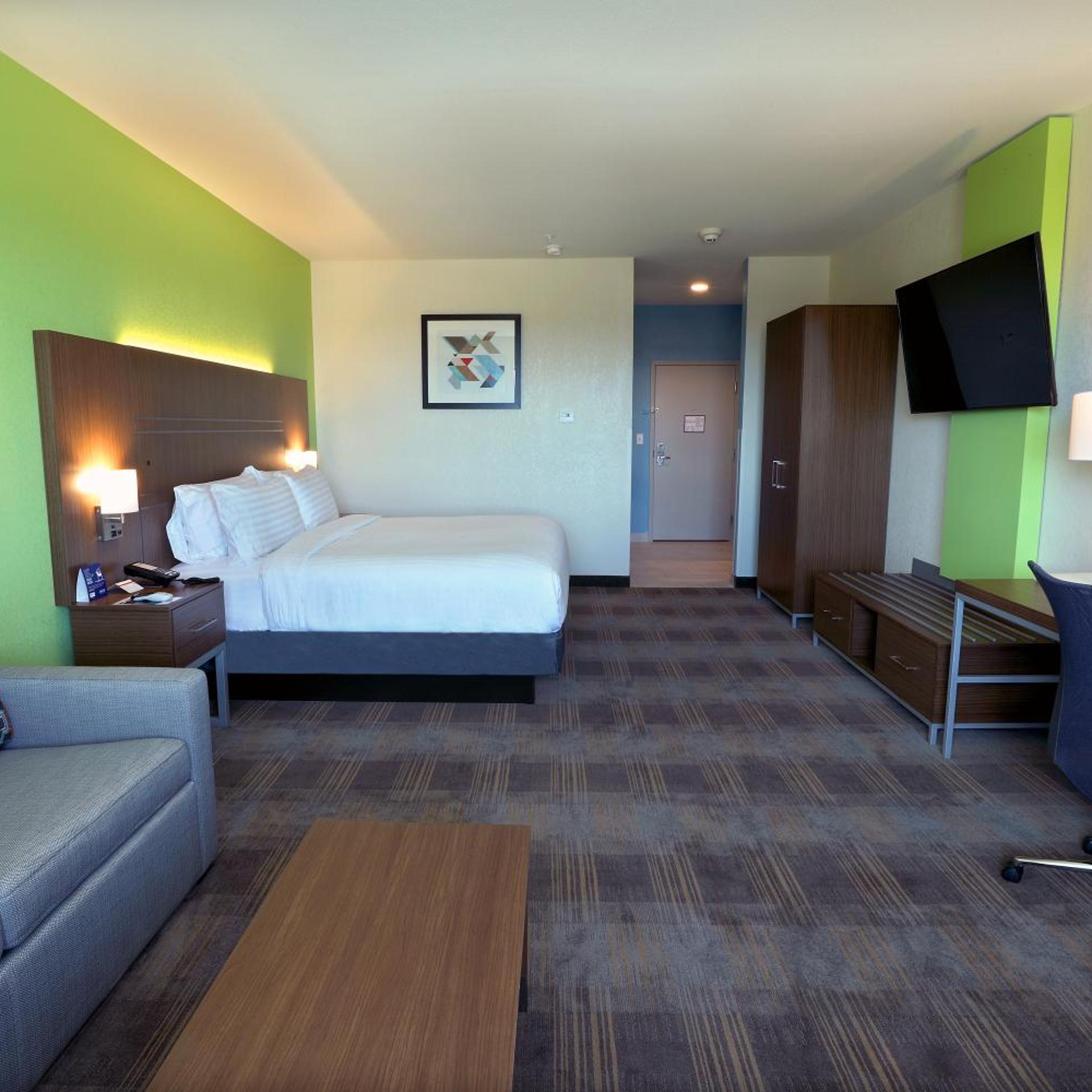 holiday inn express and suites dripping springs