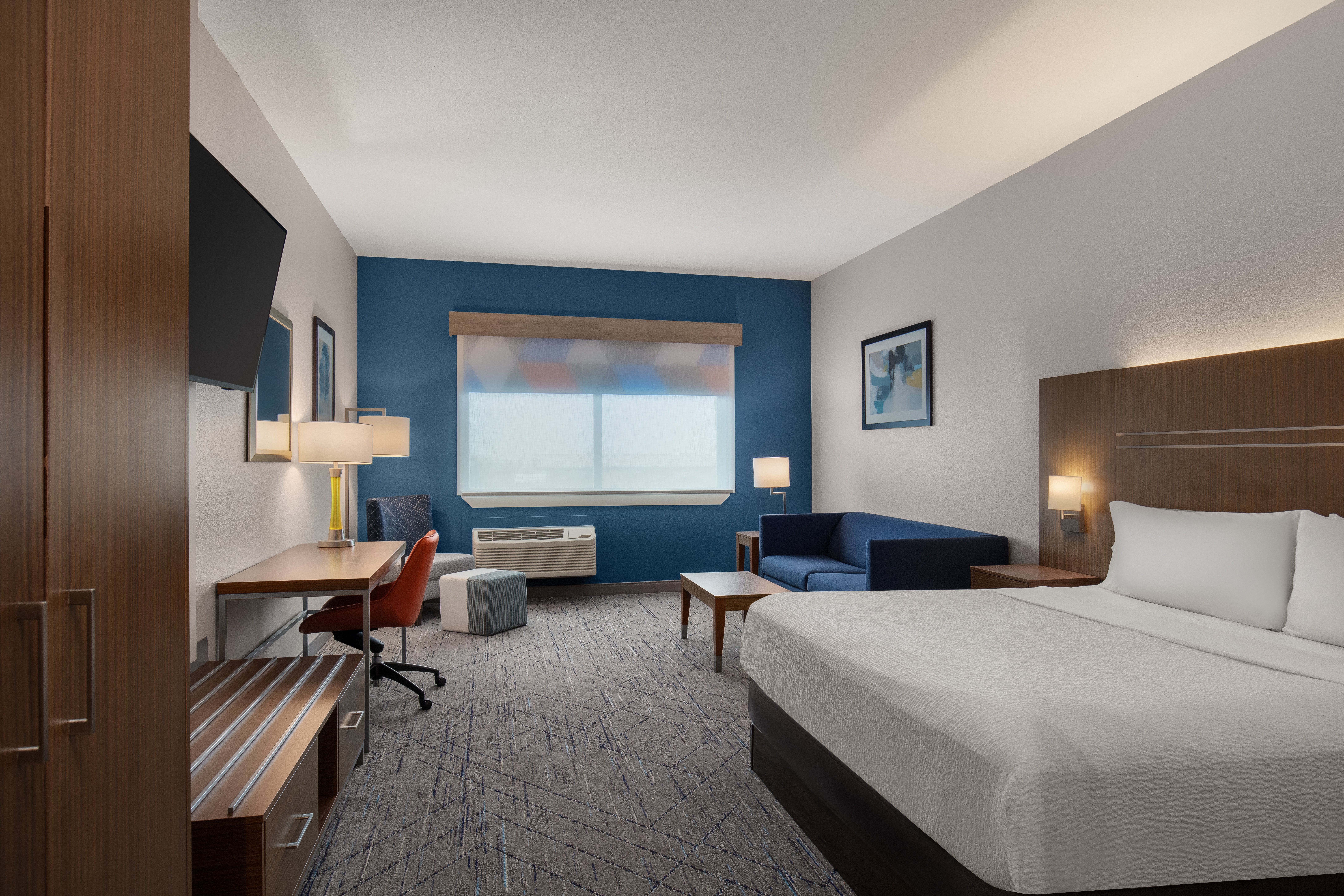holiday inn express and suites dripping springs