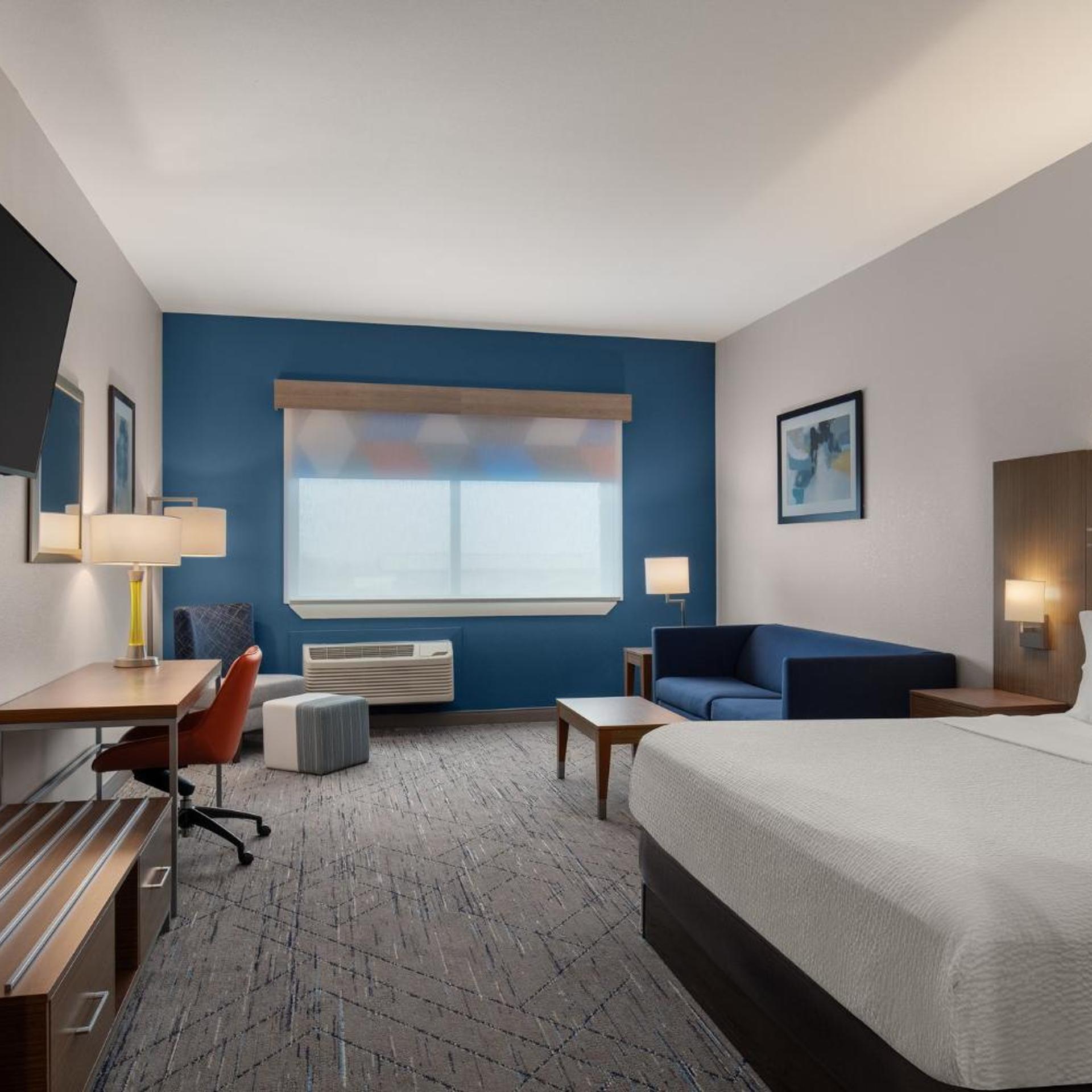 holiday inn express and suites dripping springs
