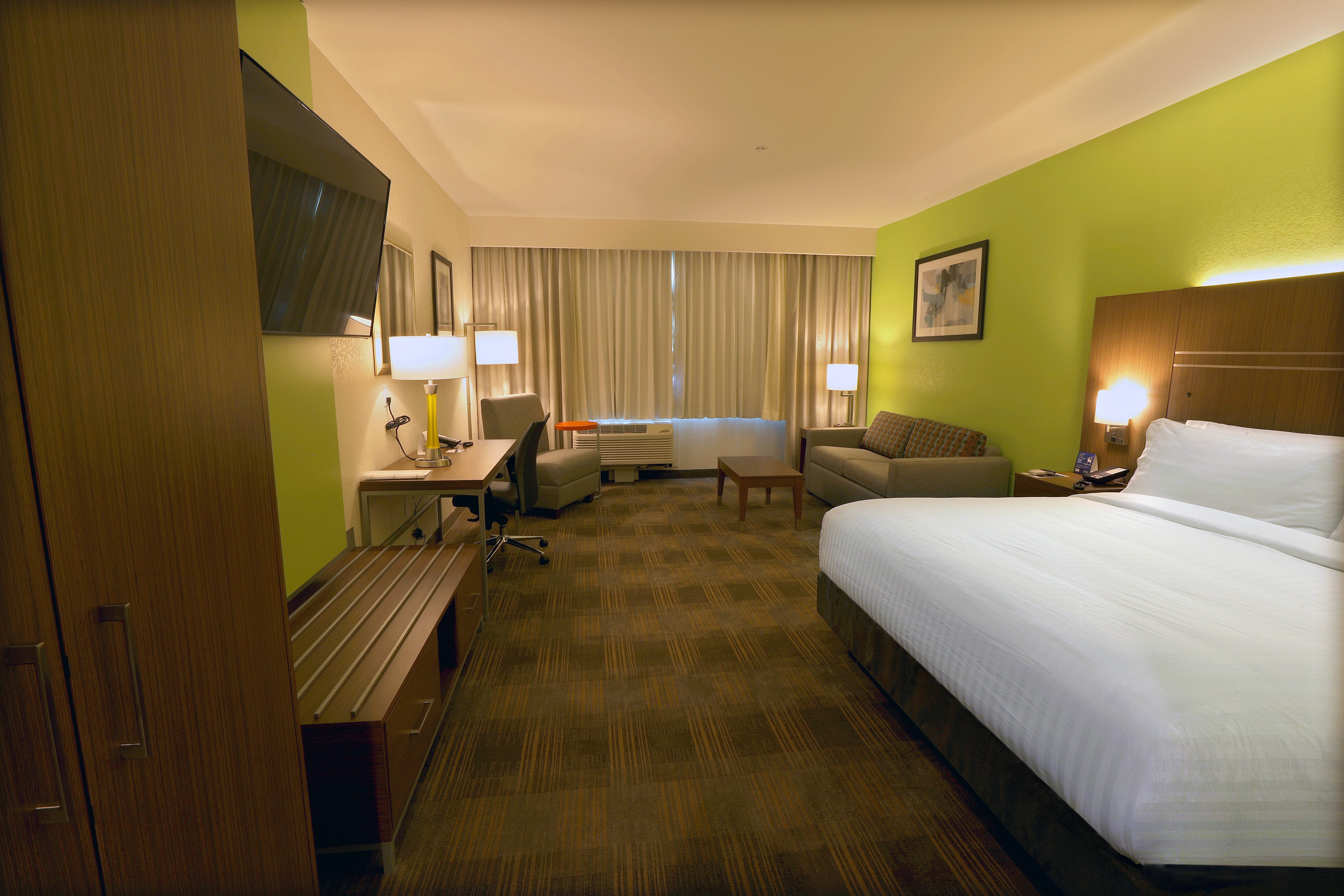 holiday inn express and suites dripping springs