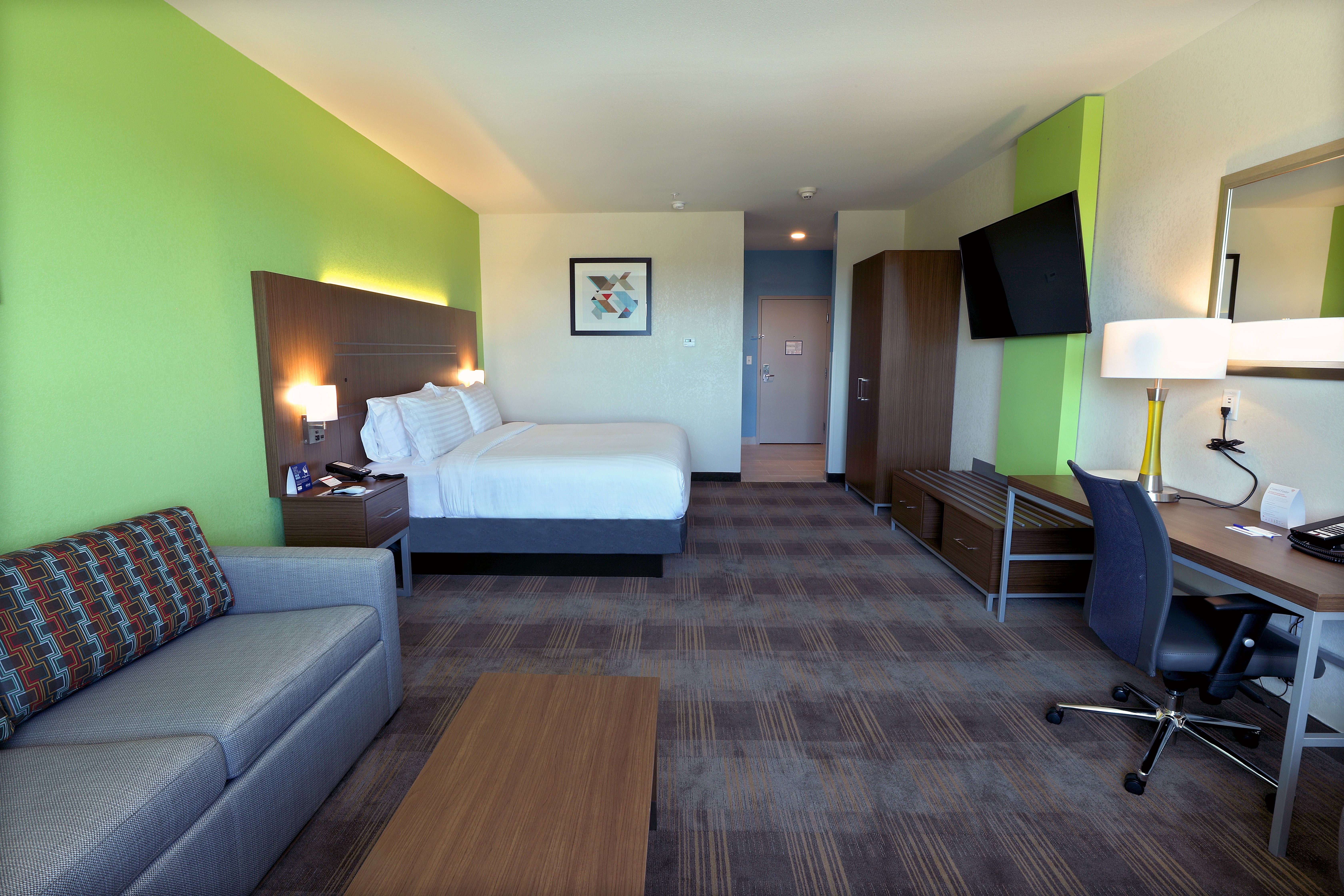 holiday inn express and suites dripping springs