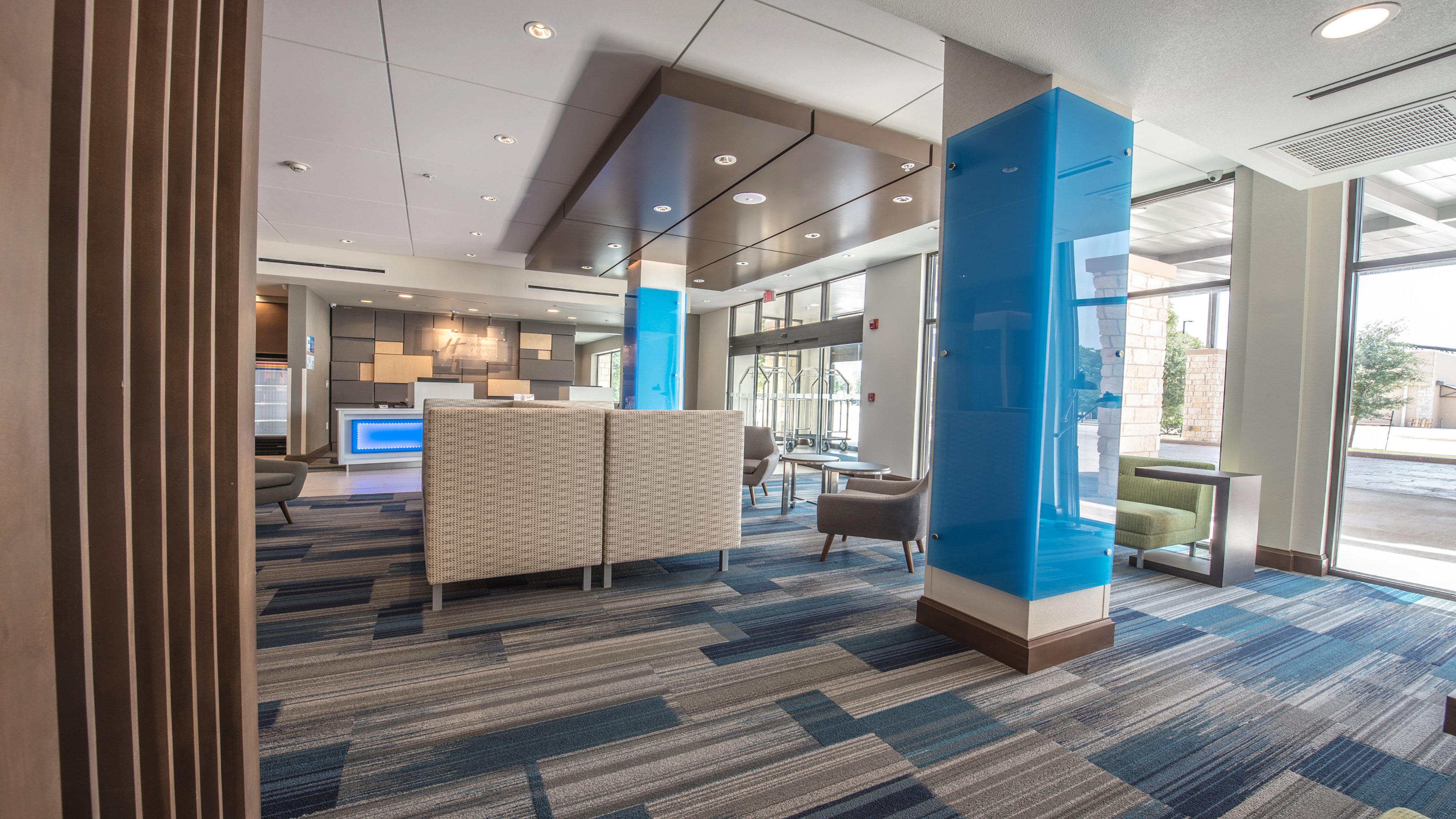 holiday inn express and suites dripping springs