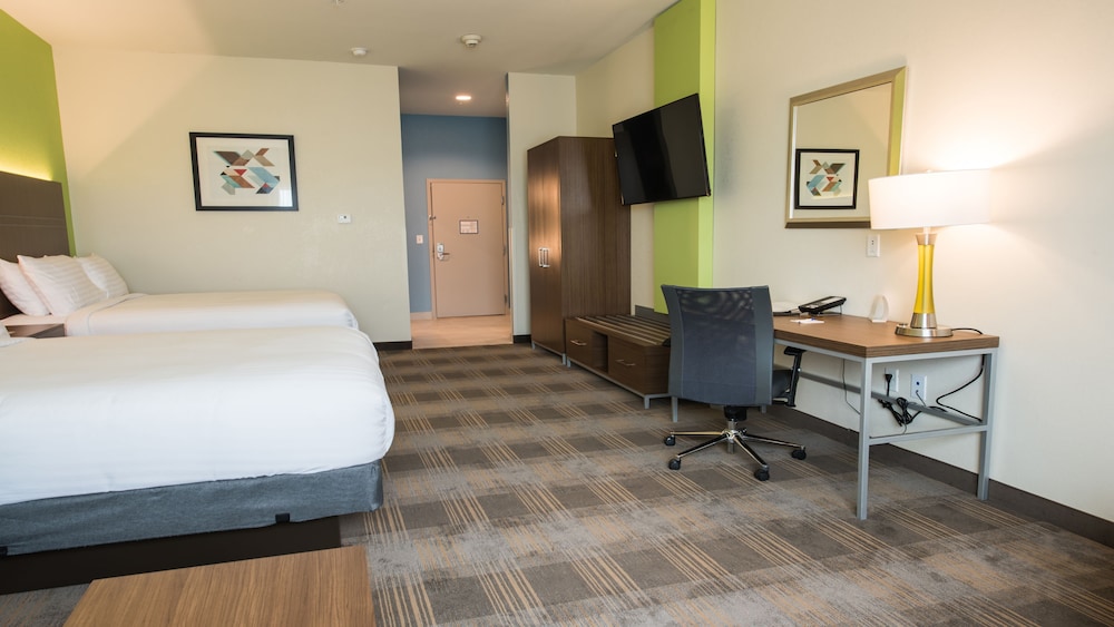Holiday Inn Express & Suites-Dripping Springs,Dripping Springs>>Austin,3 star