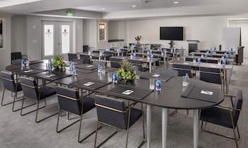 The Ivey's Hotel,Mecklenburg County>>Charlotte,5 star