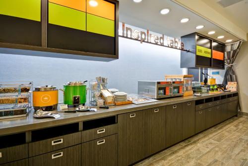 home2 suites by hilton charles town