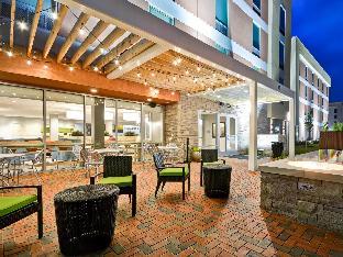 home2 suites by hilton charles town