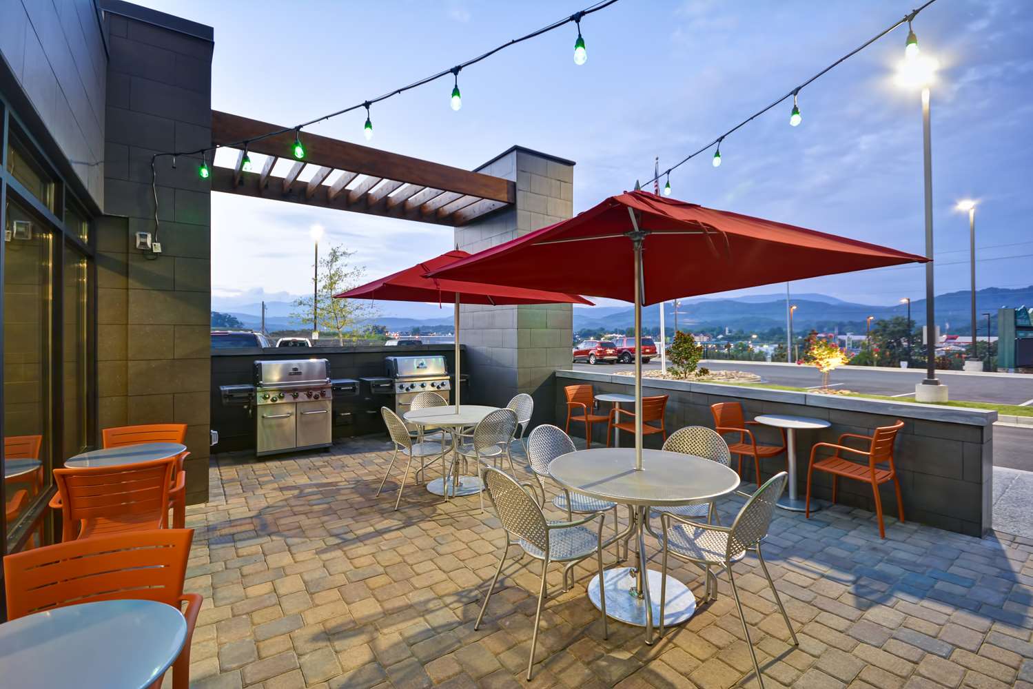 home2 suites by hilton pigeon forge