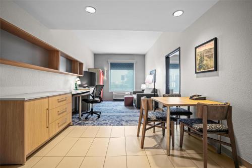 home2 suites by hilton pigeon forge