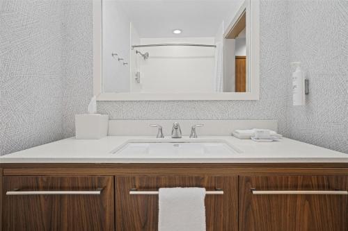 home2 suites by hilton pigeon forge