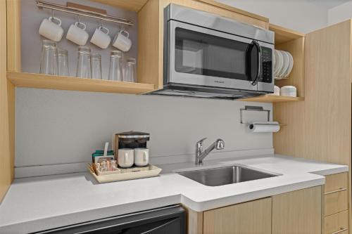 home2 suites by hilton pigeon forge