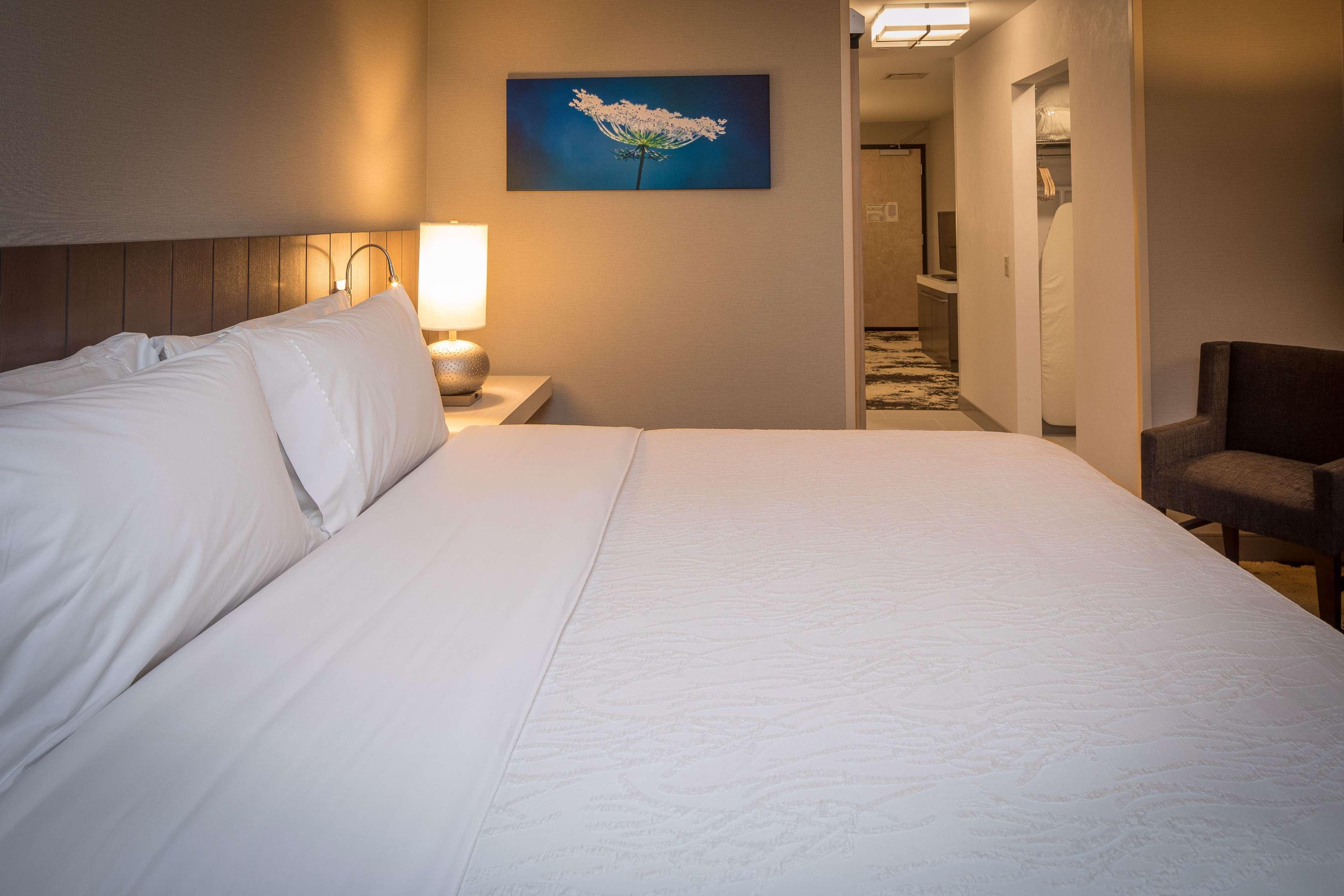 hilton garden inn pittsburgh airport