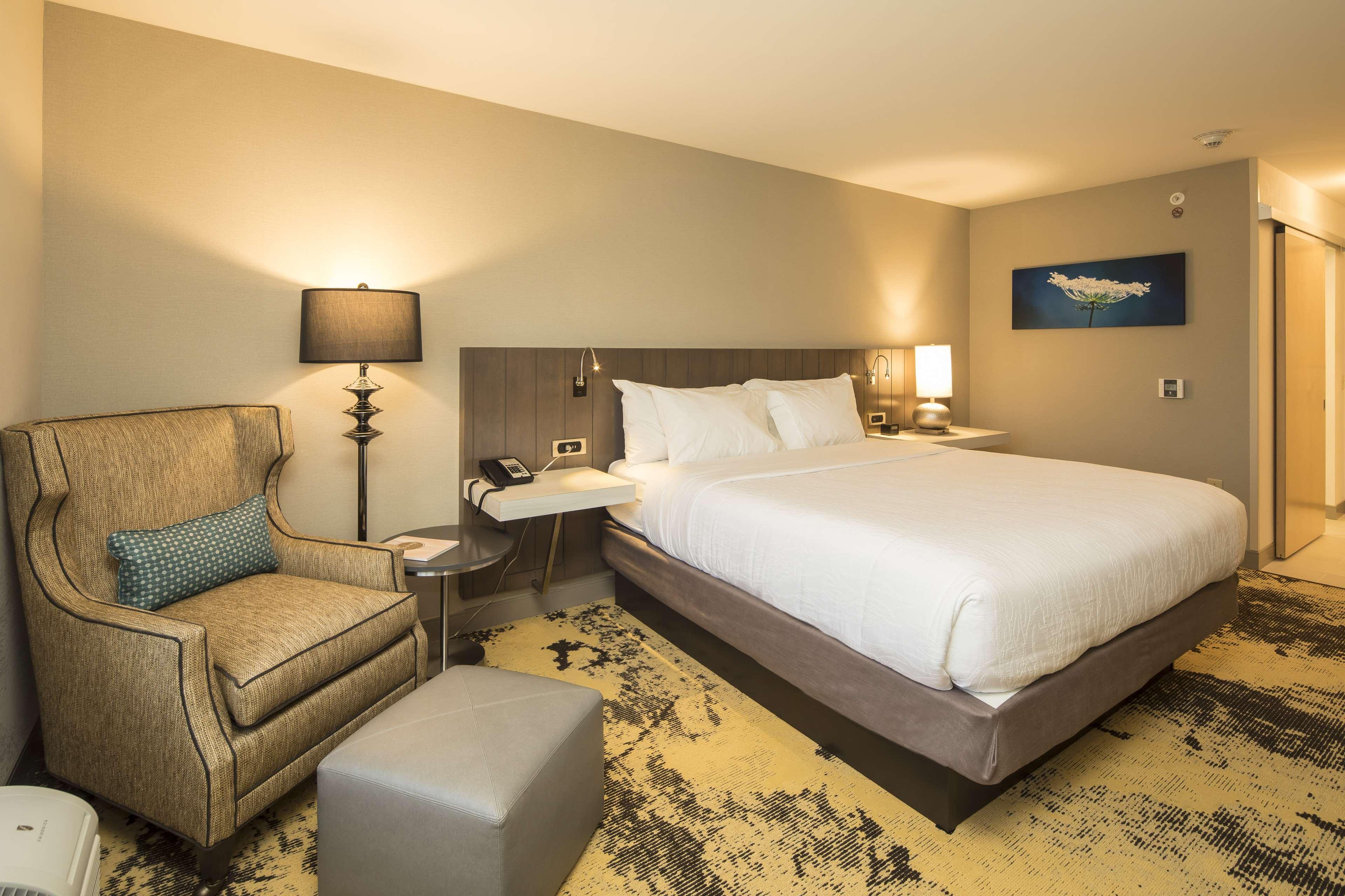hilton garden inn pittsburgh airport