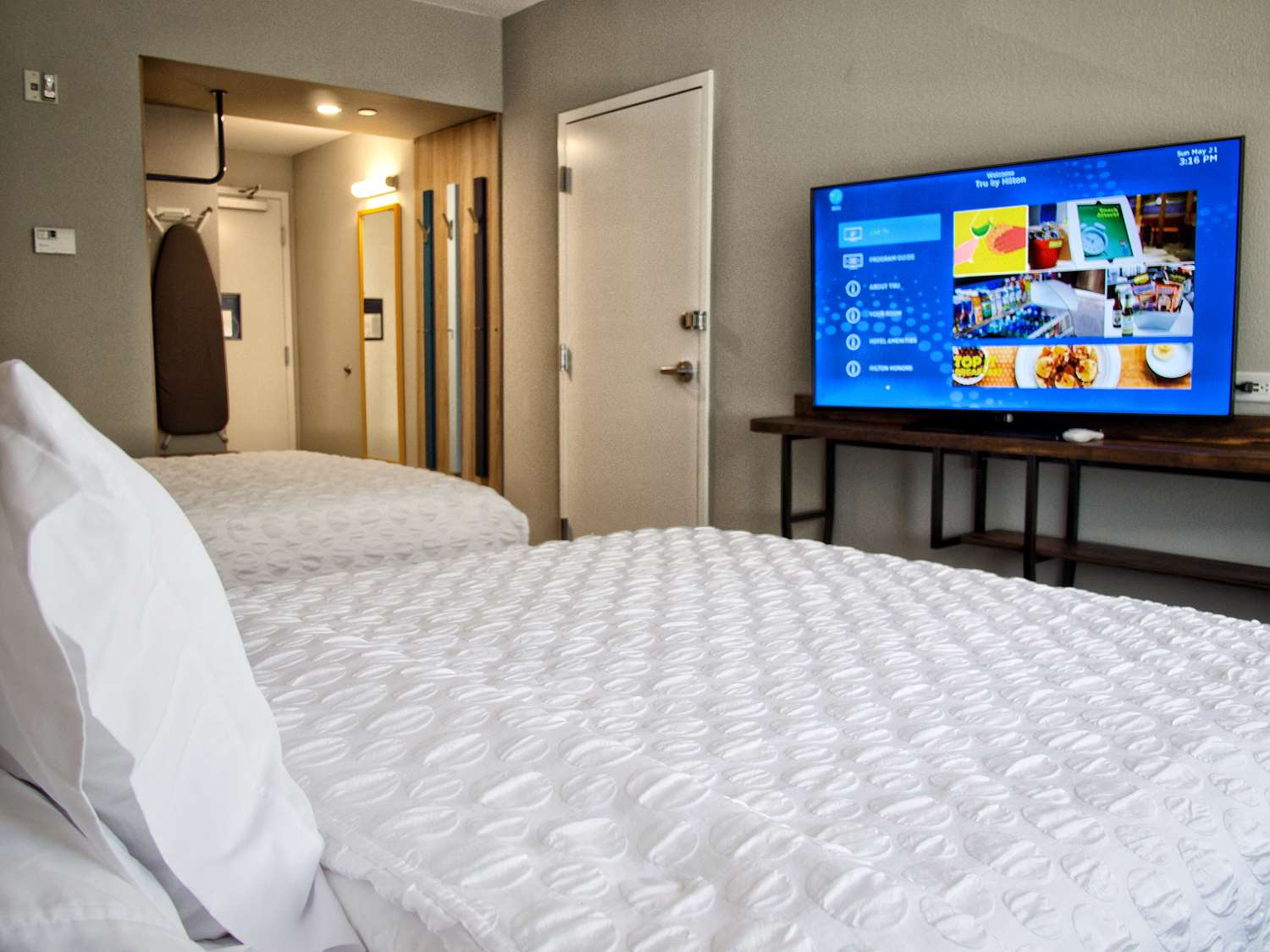 tru by hilton oklahoma city airport