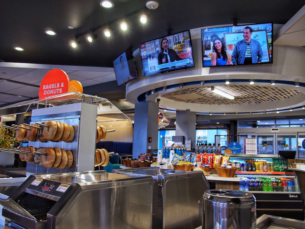 tru by hilton oklahoma city airport