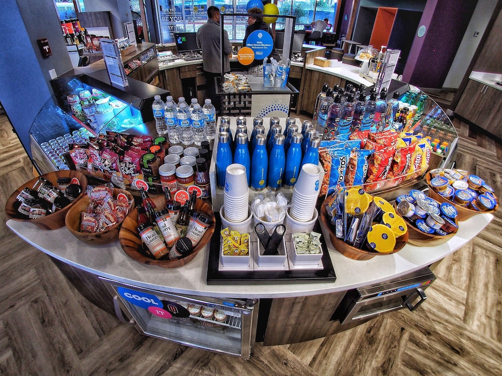 tru by hilton oklahoma city airport