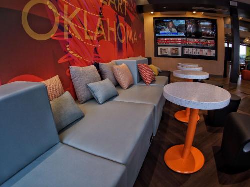 tru by hilton oklahoma city airport