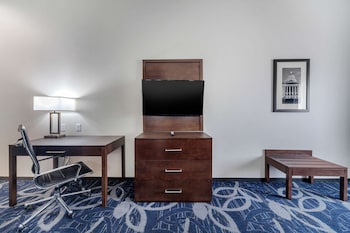 comfort inn and suites oklahoma city south i 35