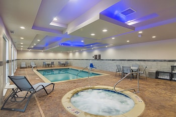 Comfort Inn & Suites Oklahoma City South I-35,Guthrie>>Del City,3 star