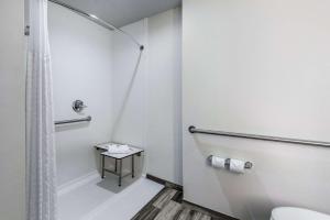 comfort inn and suites oklahoma city south i 35