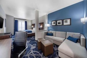 comfort inn and suites oklahoma city south i 35