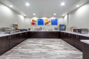 comfort inn and suites oklahoma city south i 35