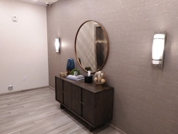 comfort inn and suites salt lake city airport