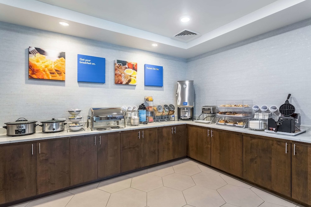 comfort inn and suites salt lake city airport