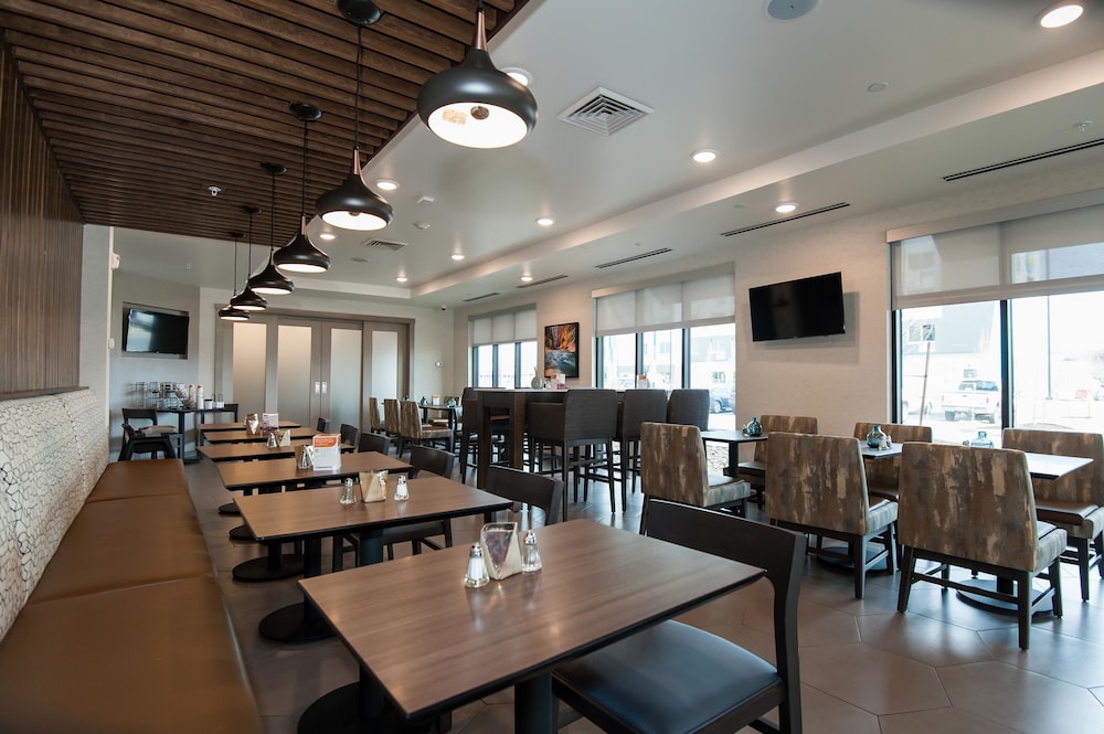 comfort inn and suites salt lake city airport