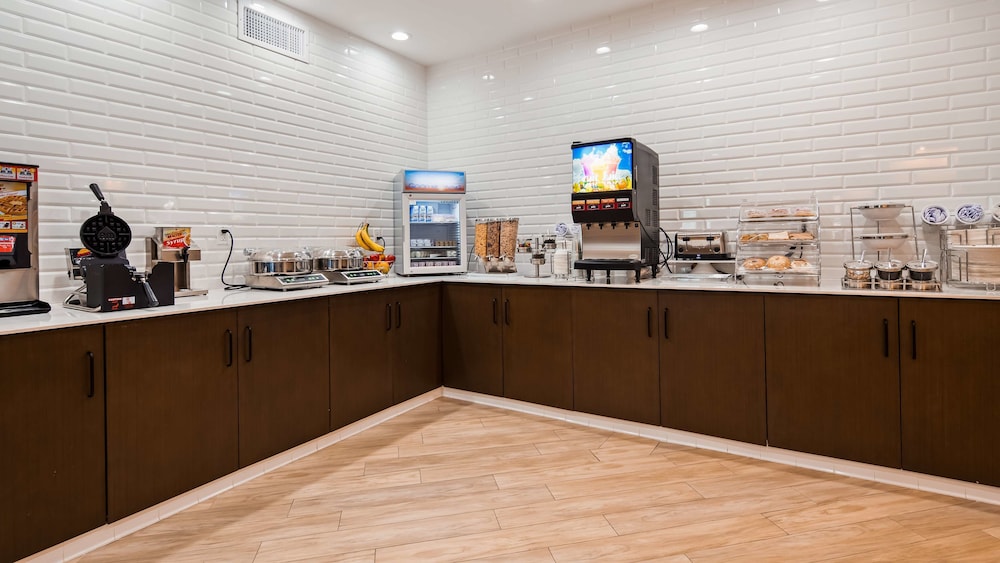 best western plus new barstow inn and suites