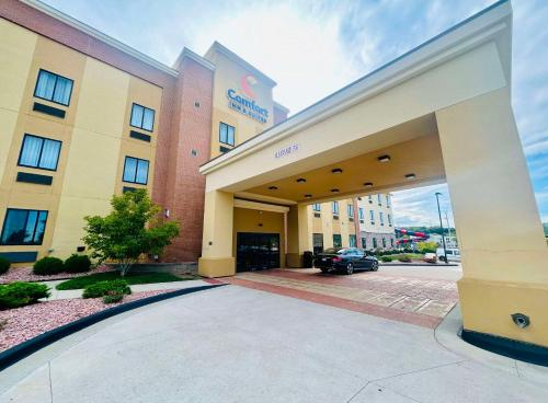 comfort inn and suites shawnee kansas city
