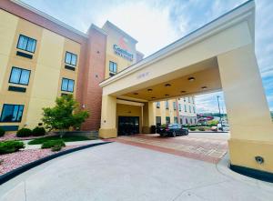 comfort inn and suites shawnee kansas city