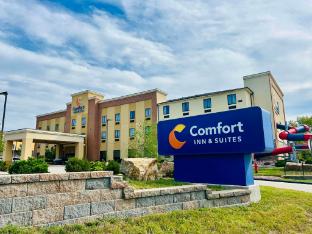 comfort inn and suites shawnee kansas city