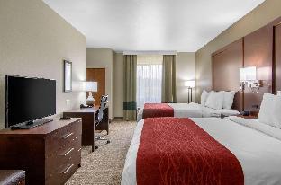 comfort inn and suites shawnee kansas city