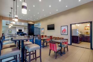 comfort inn and suites shawnee kansas city