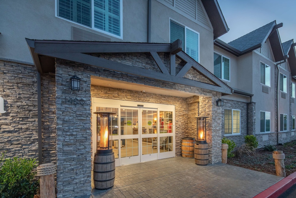 aristocrat hotel bw signature collection