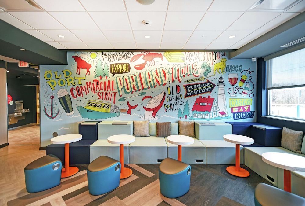 tru by hilton portland airport area