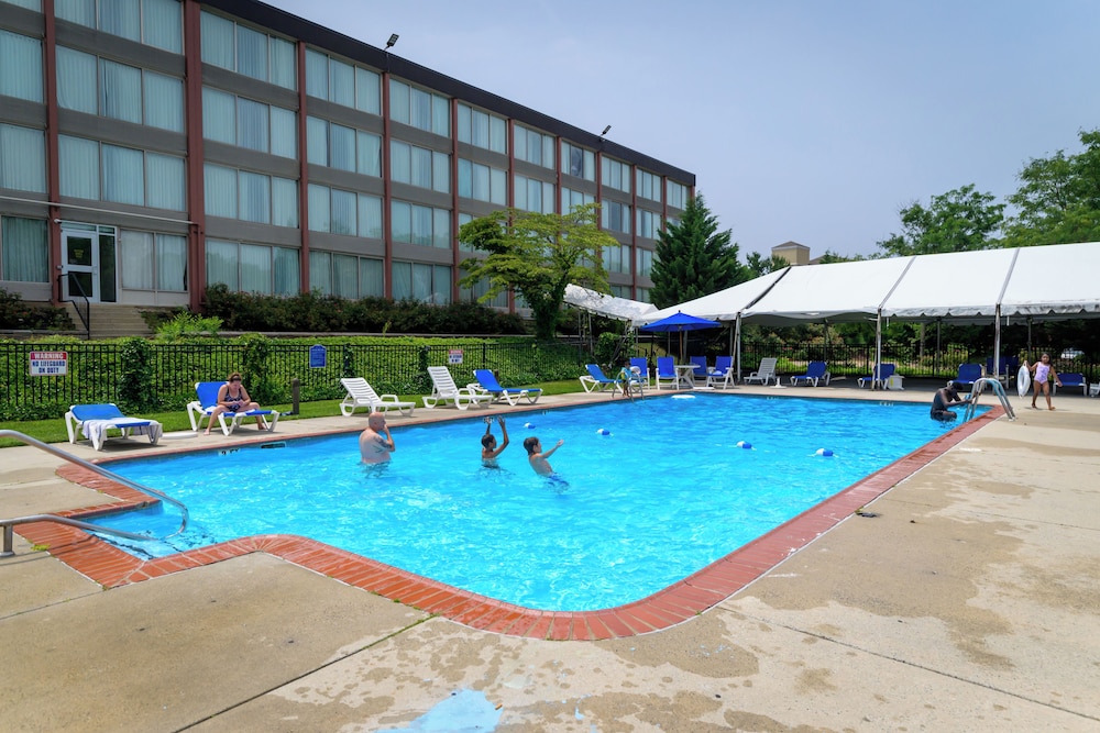 chester hotel and conference center