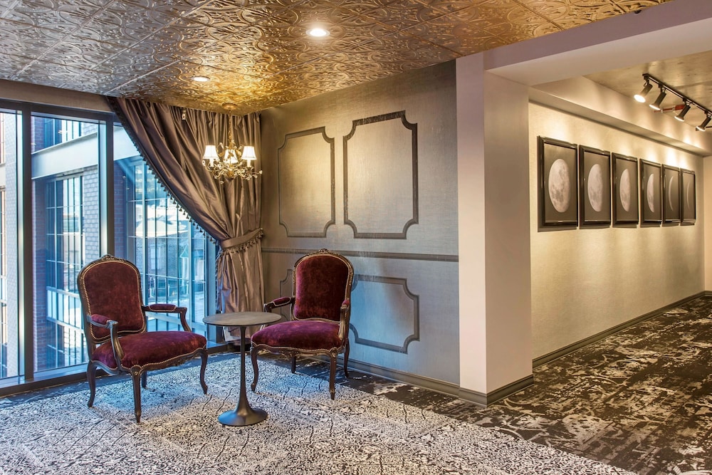 cambria hotel new orleans downtown warehouse district