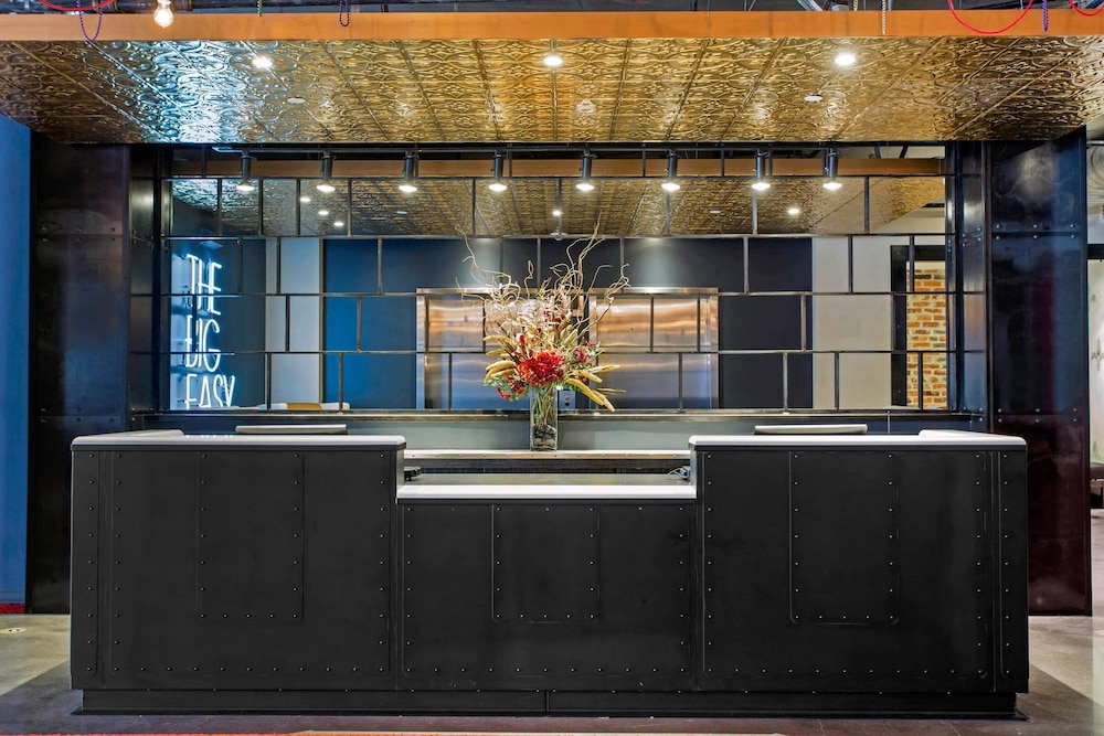 cambria hotel new orleans downtown warehouse district