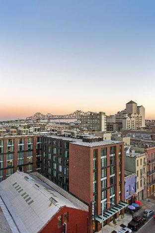 cambria hotel new orleans downtown warehouse district