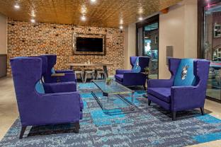 cambria hotel new orleans downtown warehouse district