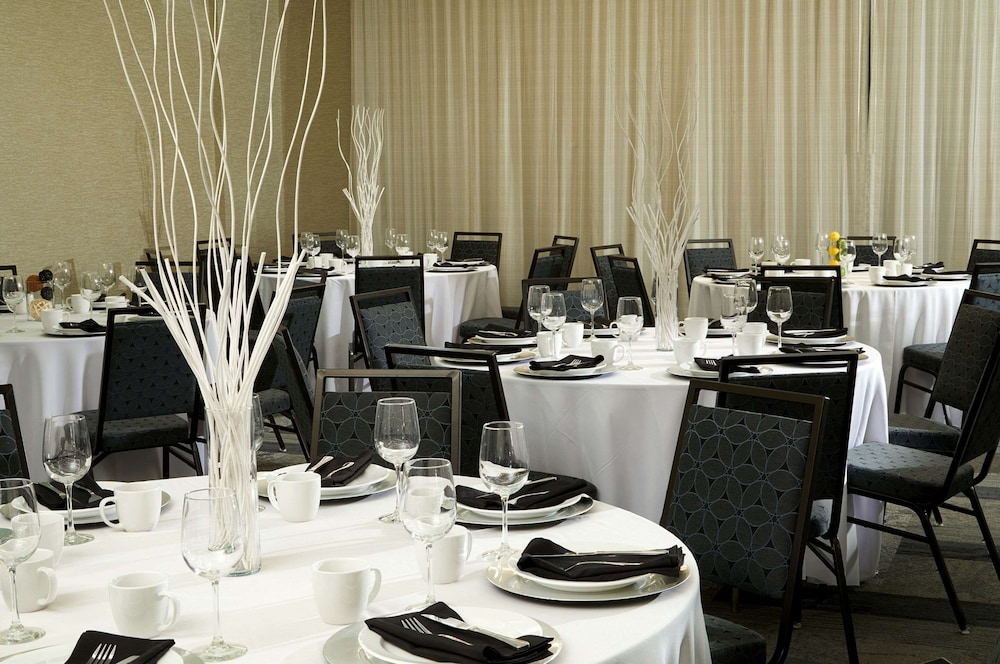 cambria hotel phoenix chandler fashion center