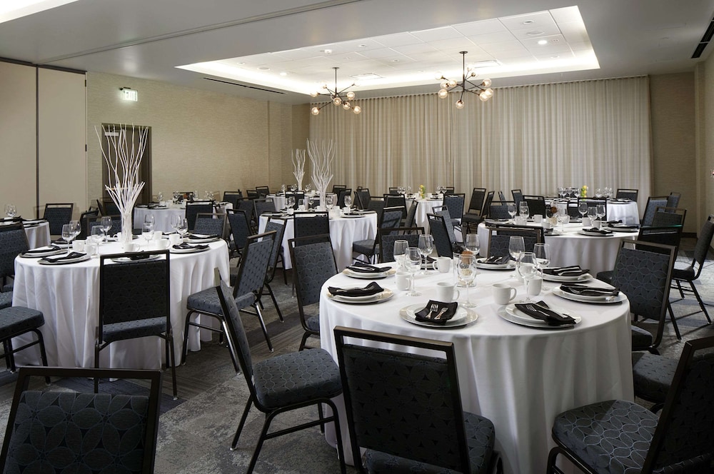 cambria hotel phoenix chandler fashion center
